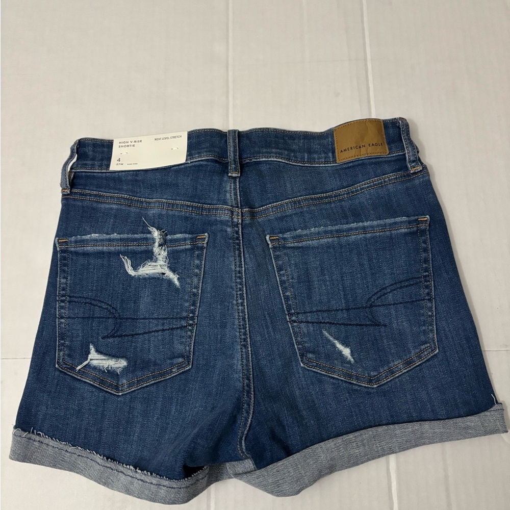 American Eagle Next Level High V Rise Shortie Denim Short Size 4 inseam 3” - Picture 9 of 9
